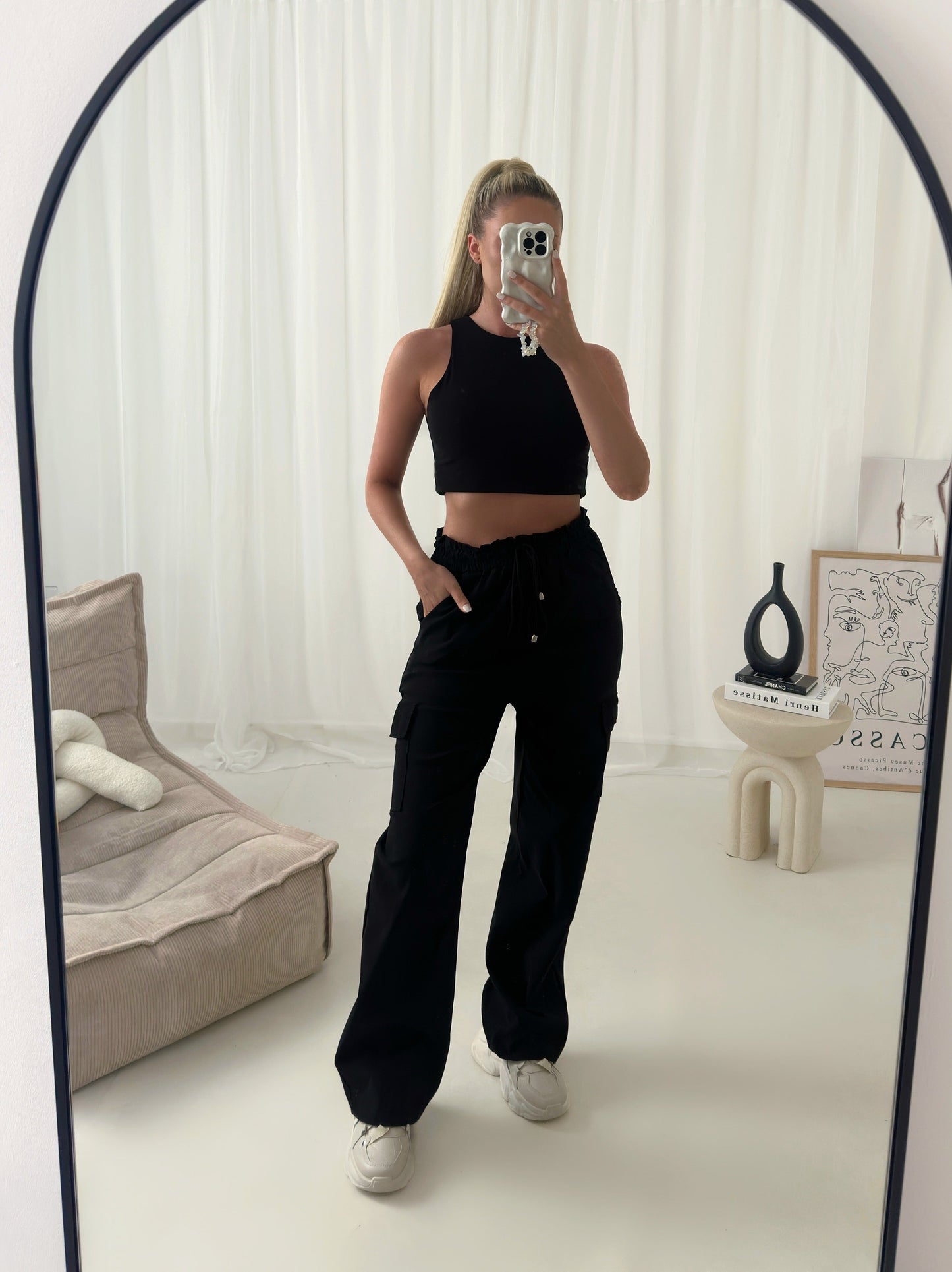 Liora | Pantalon cargo stretch à jambes larges et poches