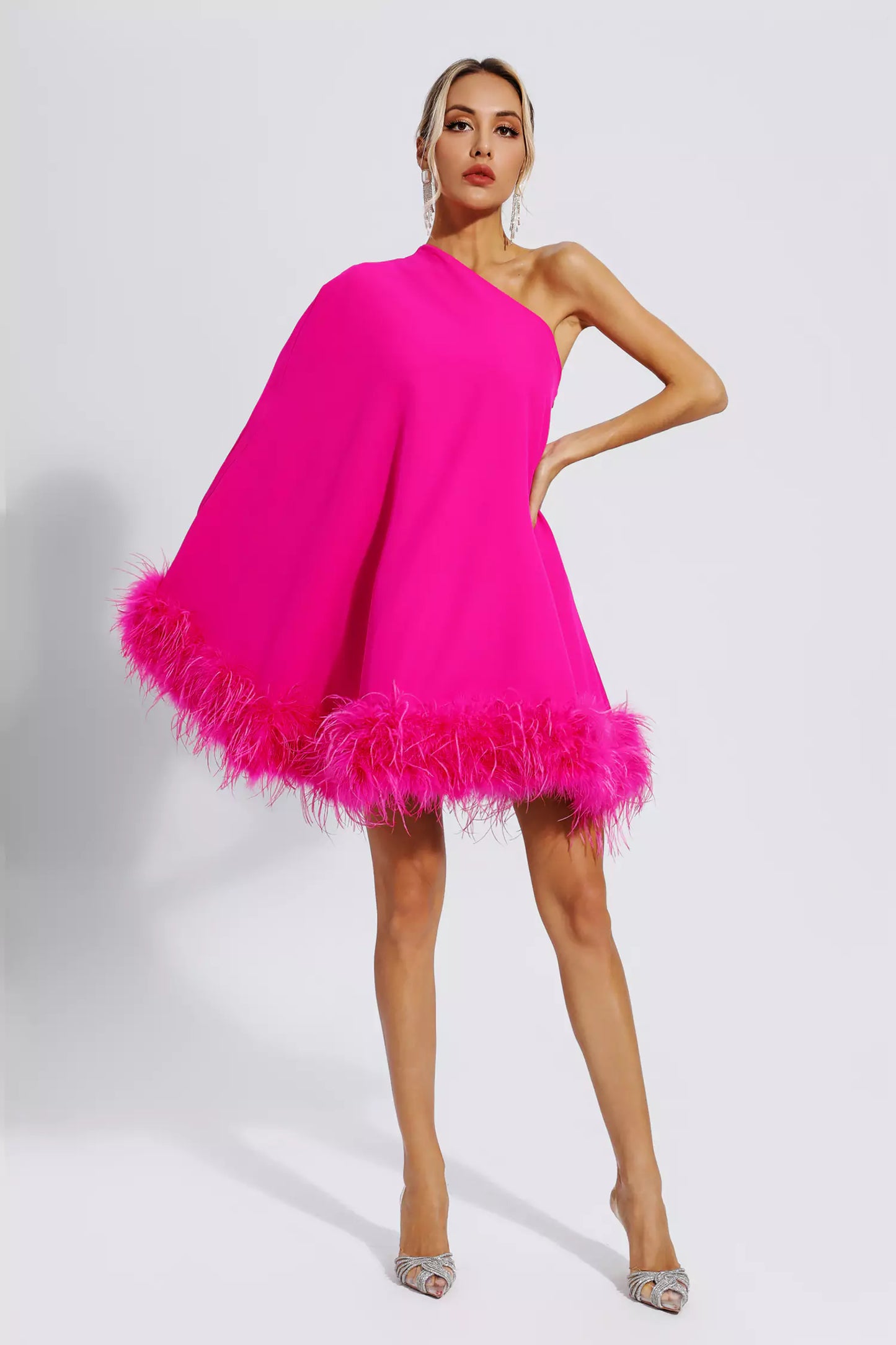 Juliette | Robe Mini à Plumes pour Look Chic et Glamour