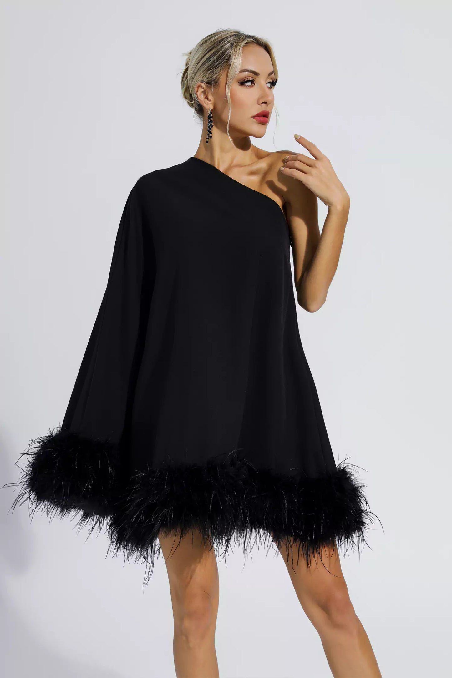 Juliette | Robe Mini à Plumes pour Look Chic et Glamour