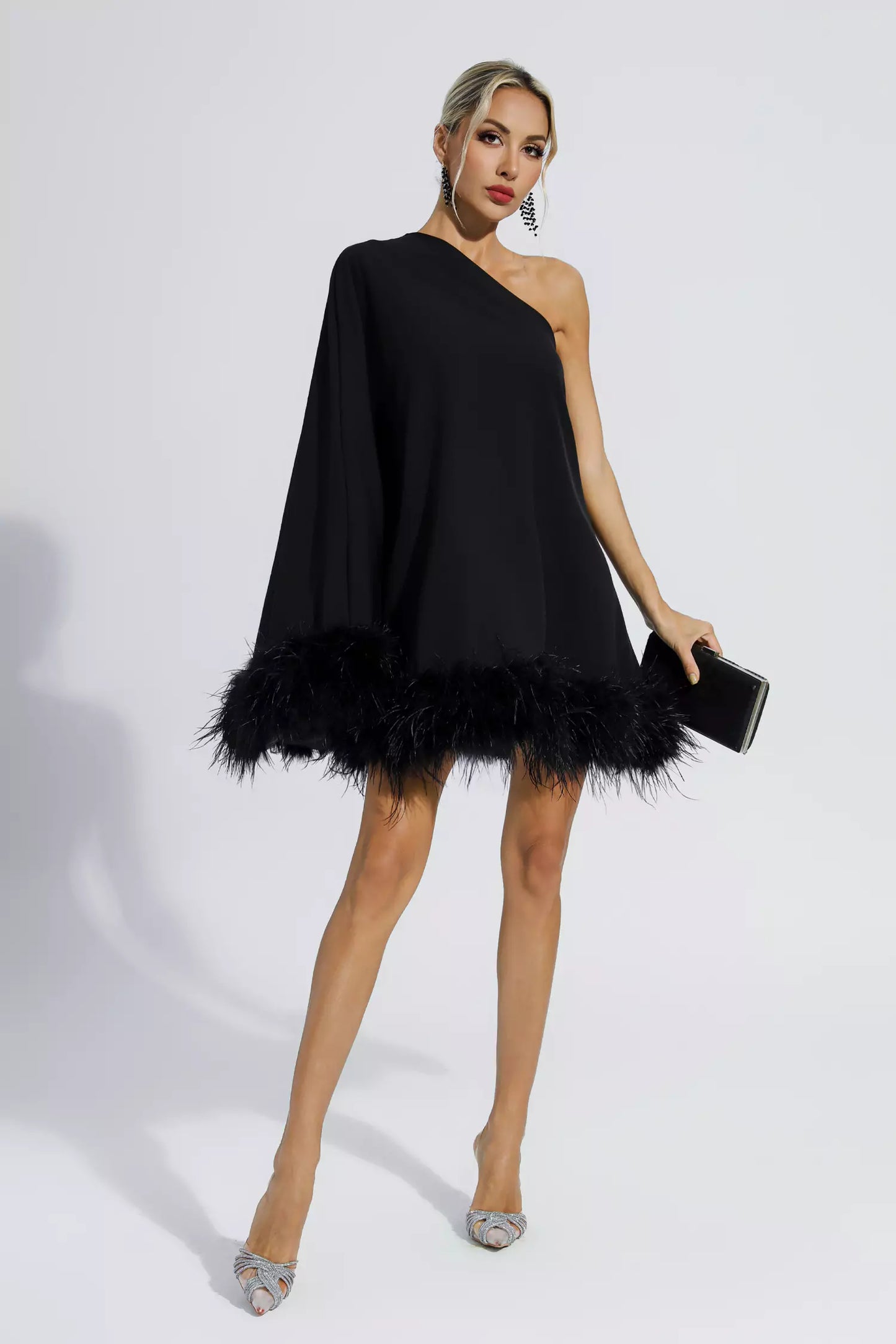Juliette | Robe Mini à Plumes pour Look Chic et Glamour