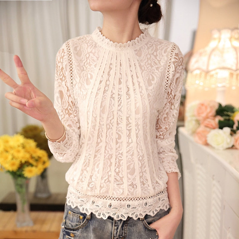 Léa | Blouse Femme en Chiffon et Dentelle à Manches Longues