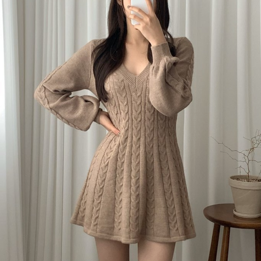 Alina | Robe Pull Ajustée à Col Rond pour Femme
