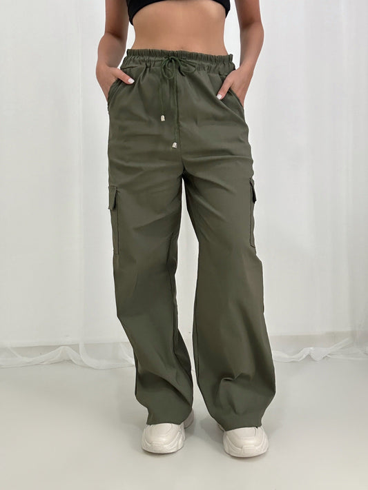 Liora | Pantalon cargo stretch à jambes larges et poches
