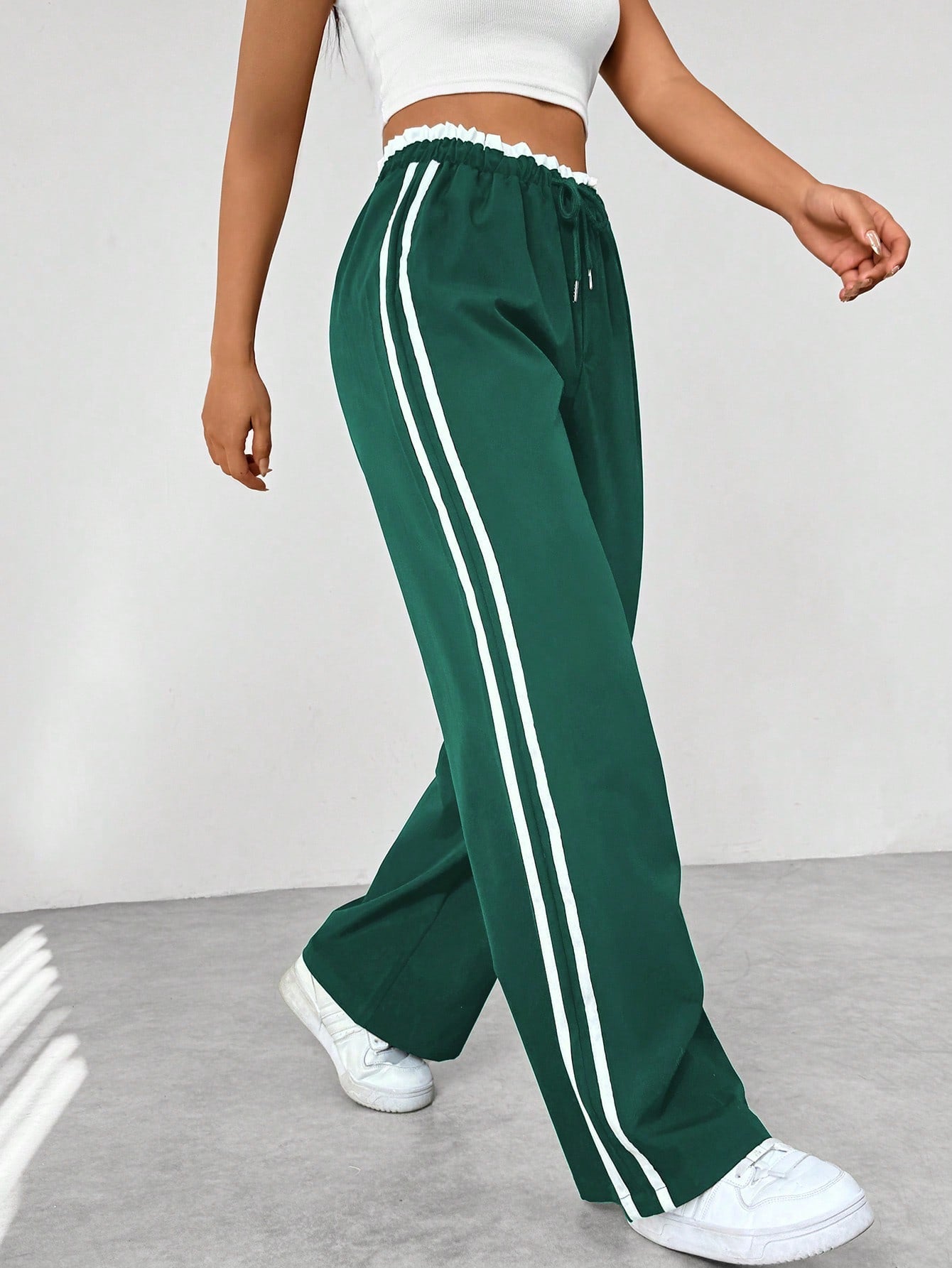 Léa | Pantalon Large Sportif à Taille Élastique pour Femmes